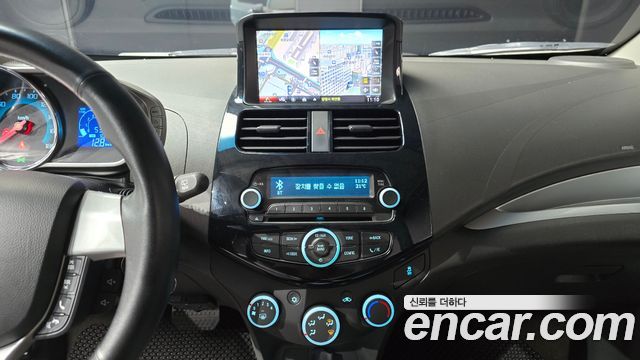 Chevrolet Spark LS+ 2015 — фото 13