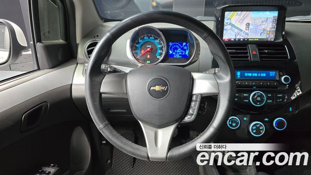 Chevrolet Spark LS+ 2015 — фото 15