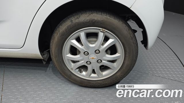 Chevrolet Spark LS+ 2015 — фото 21