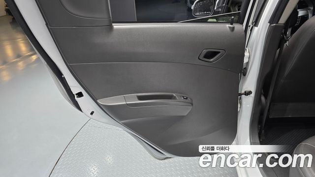 Chevrolet Spark LS+ 2015 — фото 25