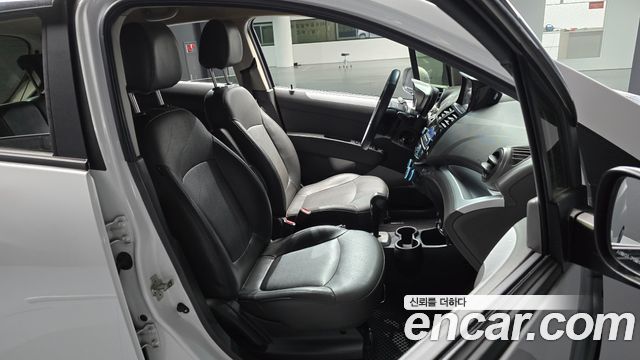 Chevrolet Spark LS+ 2015 — фото 26