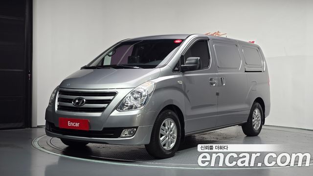 Hyundai Grand Starex 3-Seater VAN Smart Special 2016 — фото 1