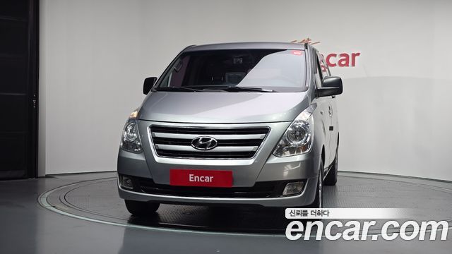 Hyundai Grand Starex 3-Seater VAN Smart Special 2016 — фото 3