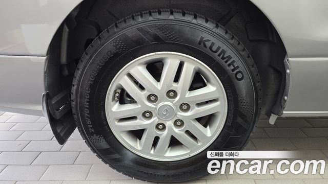 Hyundai Grand Starex 3-Seater VAN Smart Special 2016 — фото 5