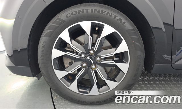 Kia Carnival (IV) Gasoline 9-Seater Signature 2023 — фото 5