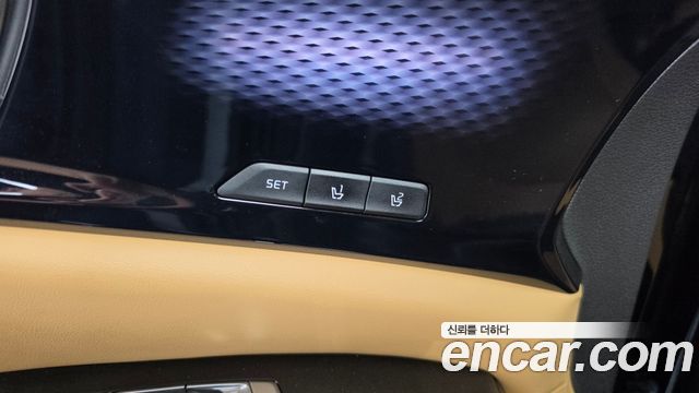 Kia Carnival (IV) Gasoline 9-Seater Signature 2023 — фото 33