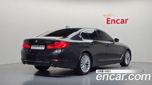 BMW 5 Series (G30) 520d xDrive Luxury Plus 2019 — фото 2