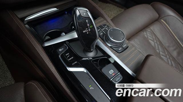 BMW 5 Series (G30) 520d xDrive Luxury Plus 2019 — фото 9