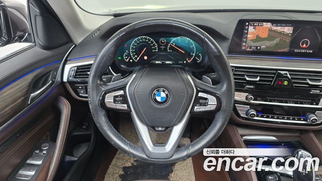 BMW 5 Series (G30) 520d xDrive Luxury Plus 2019 — фото 14