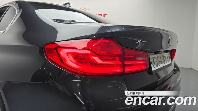 BMW 5 Series (G30) 520d xDrive Luxury Plus 2019 — фото 23