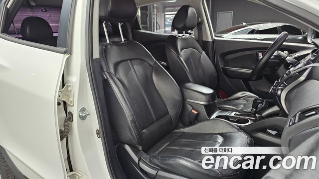 Hyundai Tucson ix Diesel(e-VGT) 2WD Smart special 2014 — фото 11