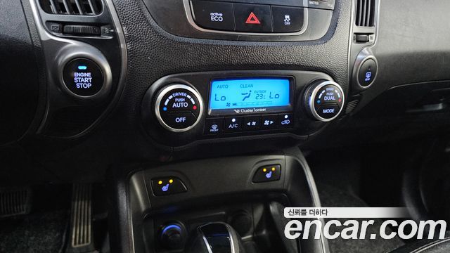 Hyundai Tucson ix Diesel(e-VGT) 2WD Smart special 2014 — фото 19