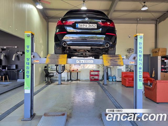 BMW 1 Series (F40) 118d Sport 2021 — фото 2