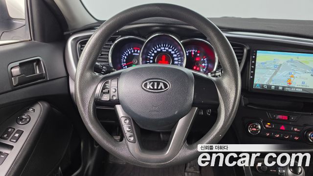 Kia K5 LPI Smart 2012 — фото 12