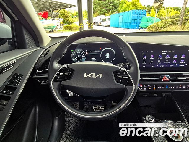 Kia Niro EV Earth 2024 — фото 15