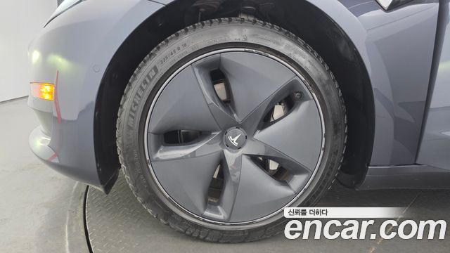 Tesla Model 3 Standard Range Plue RWD 2020 — фото 5