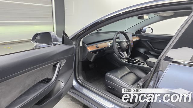 Tesla Model 3 Standard Range Plue RWD 2020 — фото 10