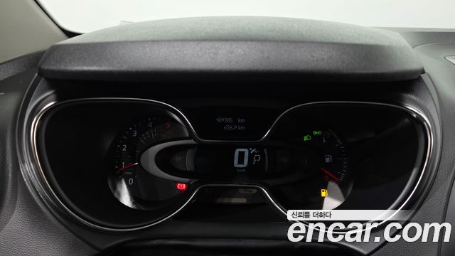 Renault Korea QM3 RE 2018 — фото 8