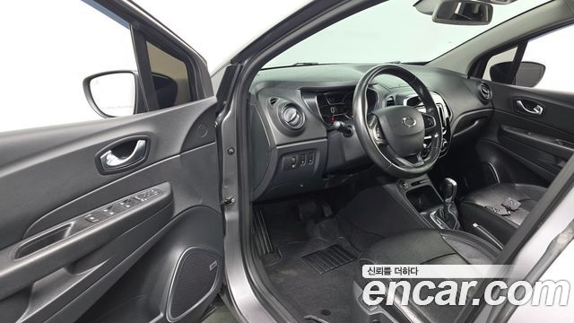 Renault Korea QM3 RE 2018 — фото 10