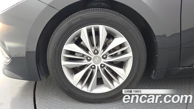 Hyundai Grandeur (HG) HG240 Modern Collection 2017 — фото 5
