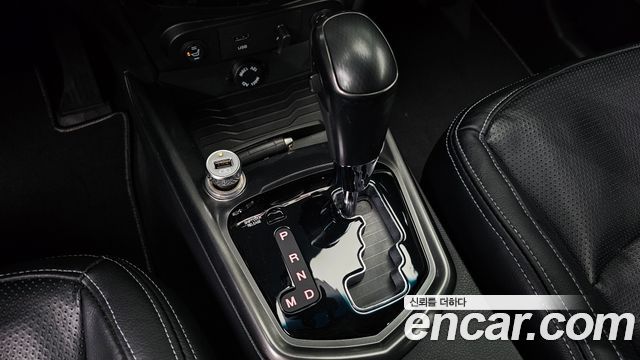 KG Mobility (SsangYong) Tivoli Air Diesel IX 4WD 2017 — фото 9