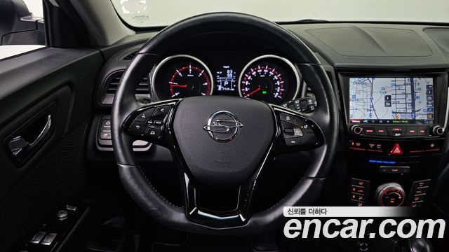 KG Mobility (SsangYong) Tivoli Air Diesel IX 4WD 2017 — фото 13