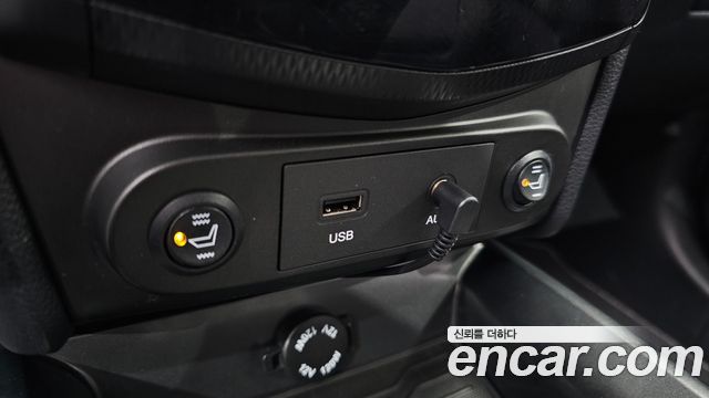KG Mobility (SsangYong) Tivoli Air Diesel IX 4WD 2017 — фото 18