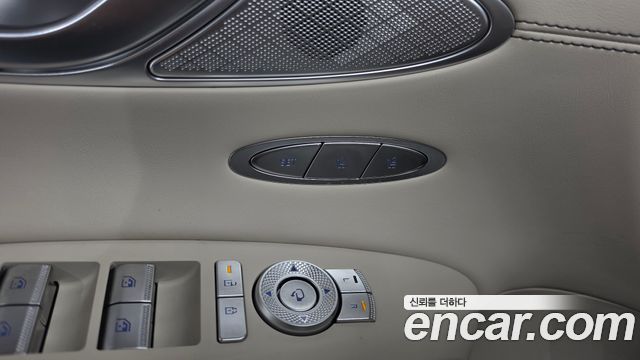Genesis GV70 2.5T Gasoline 2WD 2025 — фото 32