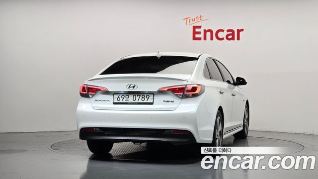 Hyundai Sonata Hybrid (LF) 2.0 HEV Premium 2016 — фото 4