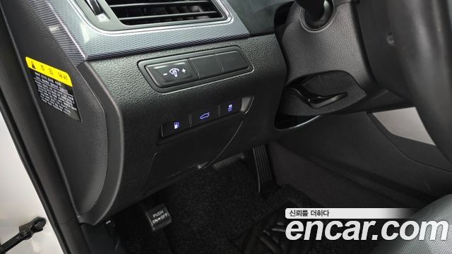 Hyundai Sonata Hybrid (LF) 2.0 HEV Premium 2016 — фото 23