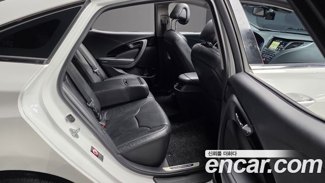 Hyundai Grandeur (HG) HG220 Diesel Premium 2015 — фото 11
