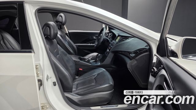 Hyundai Grandeur (HG) HG220 Diesel Premium 2015 — фото 12
