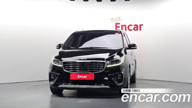 Kia Carnival 9-Seater Noblesse Special 2020 — фото 3