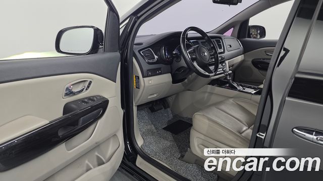 Kia Carnival 9-Seater Noblesse Special 2020 — фото 10