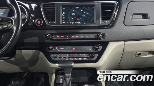 Kia Carnival 9-Seater Noblesse Special 2020 — фото 15
