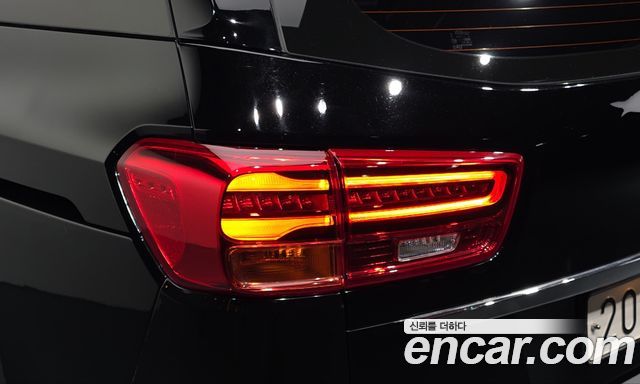 Kia Carnival 9-Seater Noblesse Special 2020 — фото 23