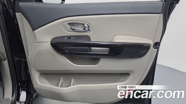 Kia Carnival 9-Seater Noblesse Special 2020 — фото 24