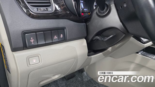 Kia Carnival 9-Seater Noblesse Special 2020 — фото 30