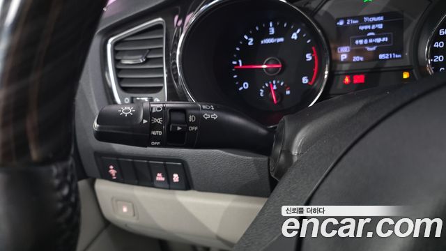 Kia Carnival 9-Seater Noblesse Special 2020 — фото 34