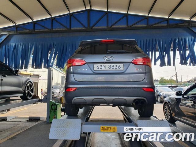 Hyundai Santa Fe (DM) Diesel(e-VGT) 2.0 4WD Exclusive 2015 — фото 2