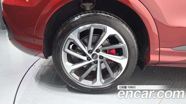 Audi Q5 (80A) 40 TDI Quattro S Line Black Edition 2025 — фото 5