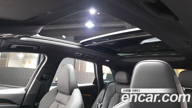 Audi Q5 (80A) 40 TDI Quattro S Line Black Edition 2025 — фото 18