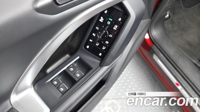 Audi Q5 (80A) 40 TDI Quattro S Line Black Edition 2025 — фото 28