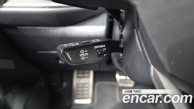 Audi Q5 (80A) 40 TDI Quattro S Line Black Edition 2025 — фото 29