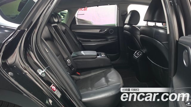 Hyundai Grandeur (IG) 2.4 Premium Special 2018 — фото 11
