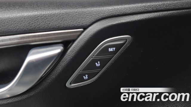 Hyundai Grandeur (IG) 2.4 Premium Special 2018 — фото 31