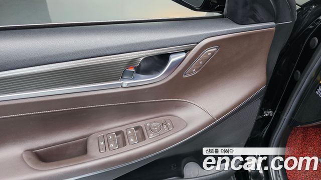 Hyundai Grandeur (IG) 2.4 Premium Special 2018 — фото 20