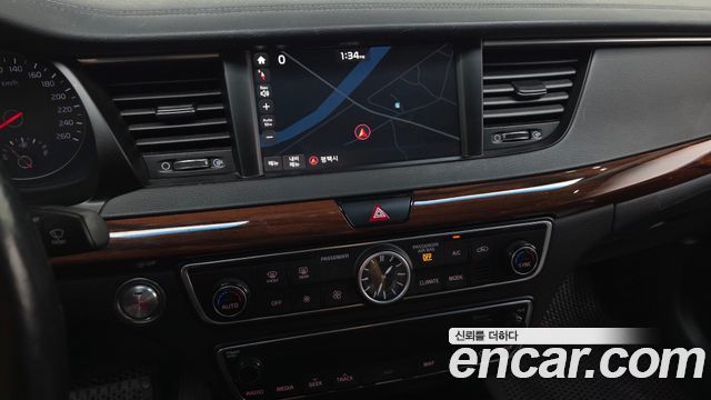 Kia K7 2.4 GDI Limited 2017 — фото 14