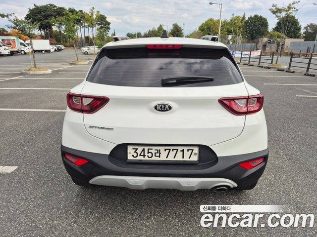 Kia Stonic 1.4 Trendy 2019 — фото 4