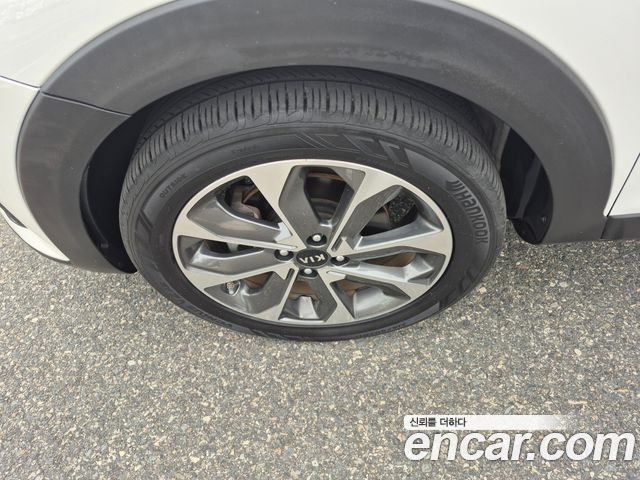 Kia Stonic 1.4 Trendy 2019 — фото 8